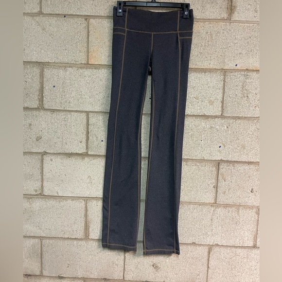 ❌SOLD❌Athleta active straight leg pants🏃🏻‍♀️‍➡️ - Picture 1 of 4